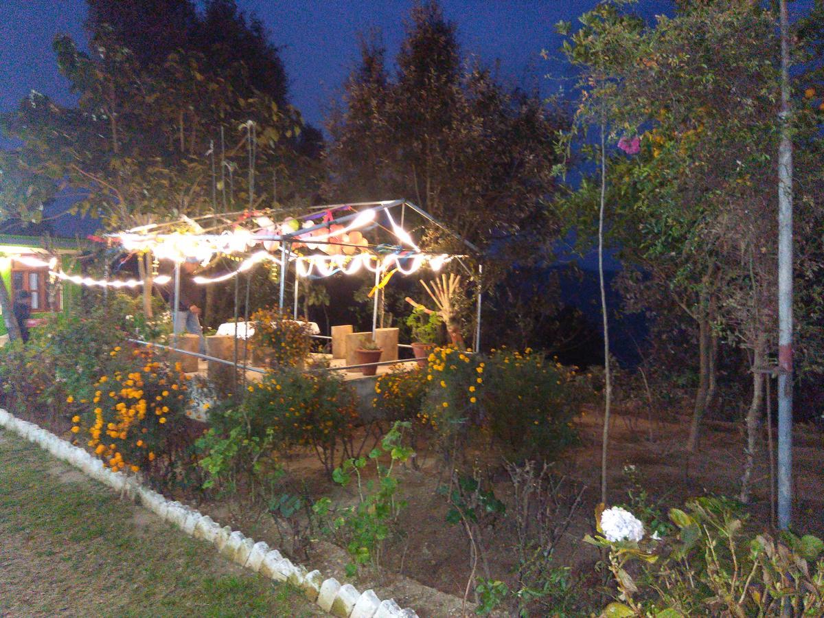 Maa Ananda Mayee Guest House Binsar Eksteriør billede