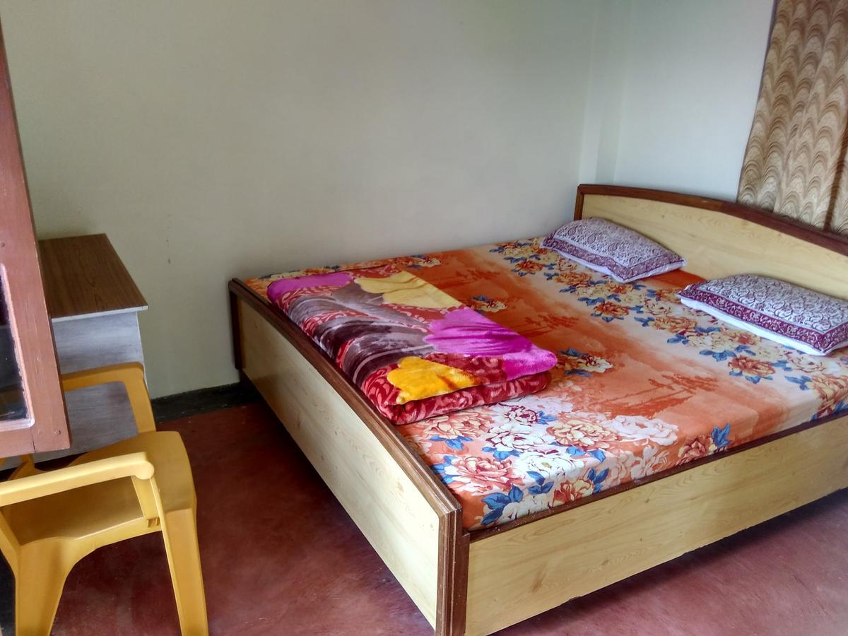 Maa Ananda Mayee Guest House Binsar Eksteriør billede
