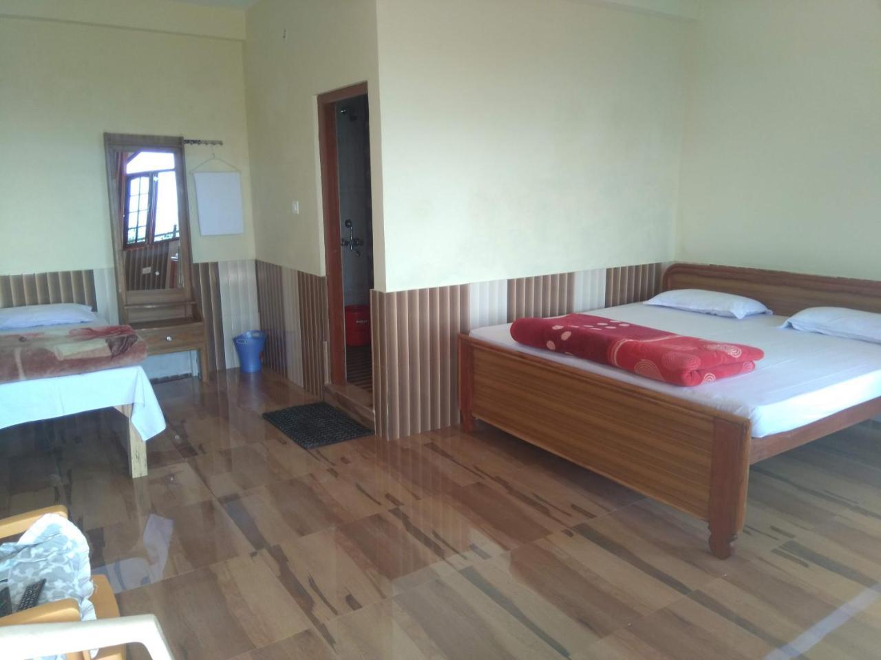 Maa Ananda Mayee Guest House Binsar Eksteriør billede